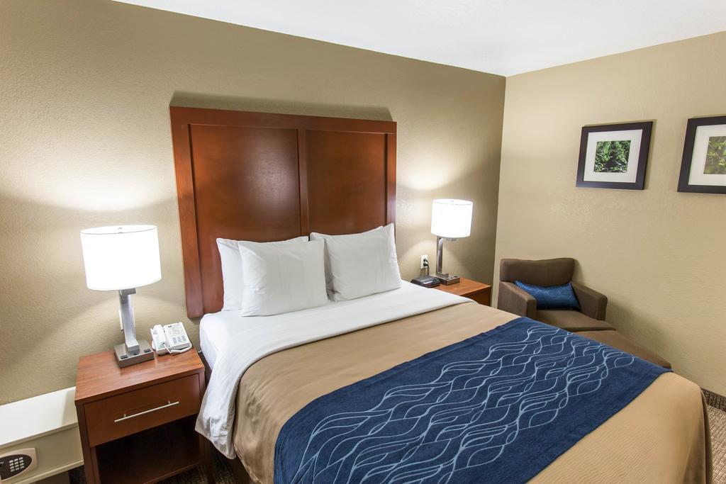 Comfort Inn & Suites Springfield I-44 Екстер'єр фото