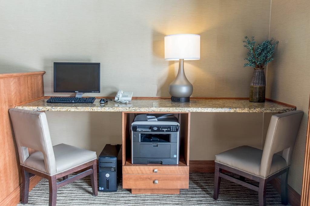 Comfort Inn & Suites Springfield I-44 Екстер'єр фото